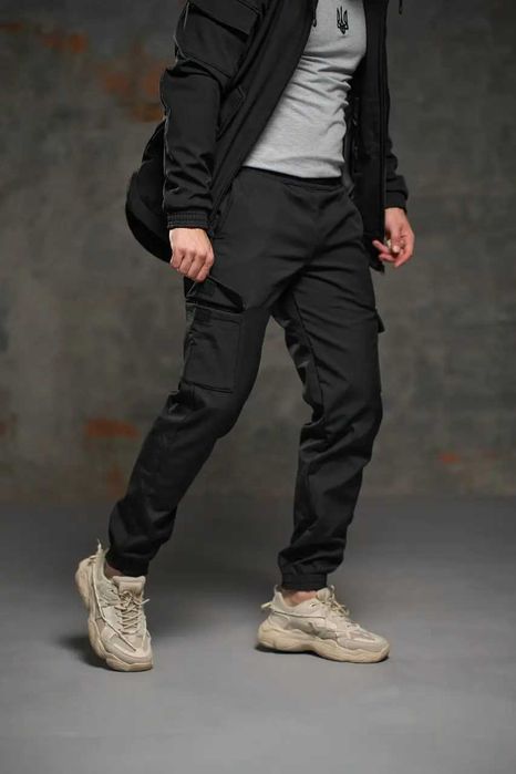 Штани чоловічі зимові теплі з флісом чорні софтшел