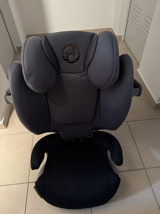 Cadeira criança  transformavel em banco