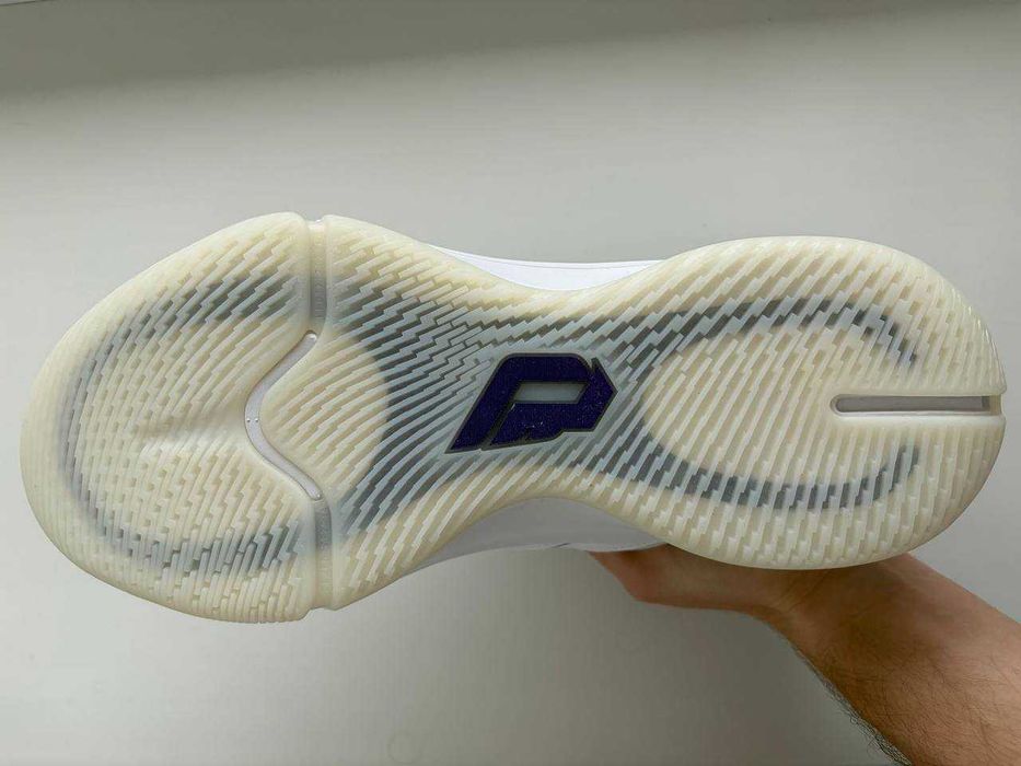 Волейбольні кросівки Adidas Dame 9