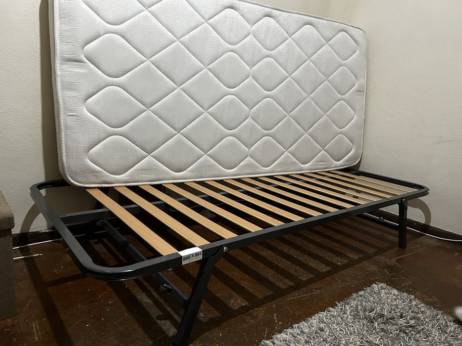 Cama de solteiro