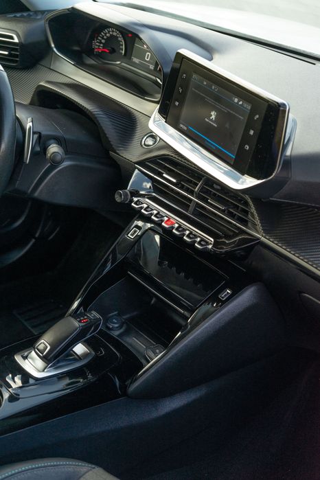 Peugeot 2008 pack Allure | Automático | 2021 | 38.000 km