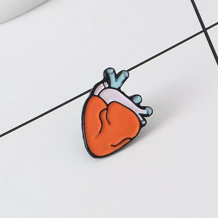 Значок брошь сердце сердечко