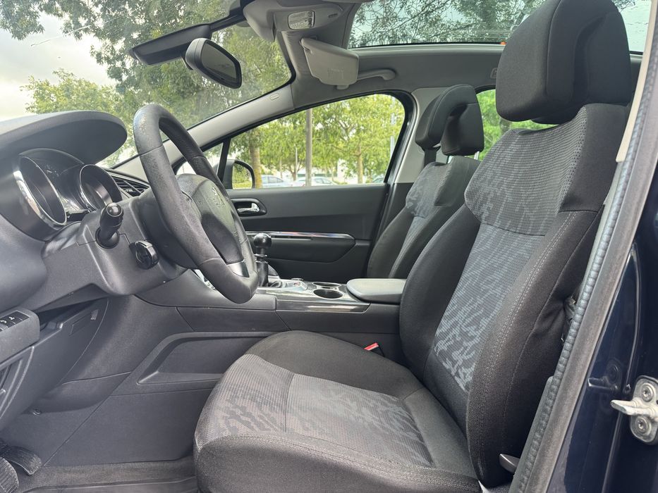 Peugeot 3008 1.6HDi - Nacional - 18 Meses de Garantia