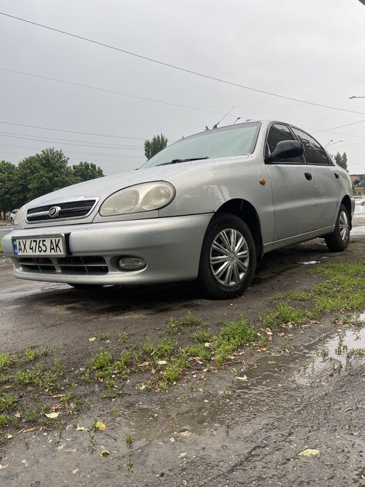 ЗАЗ Lanos se .1.5 2012 год  возможен обмен на мото