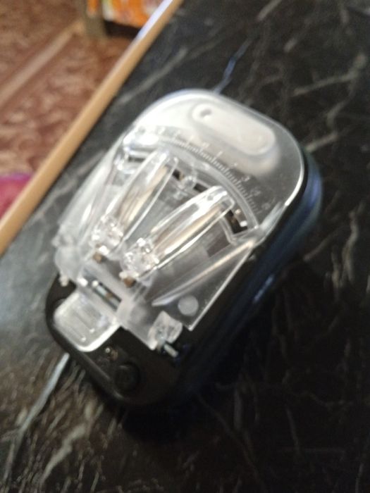 Универсальная зарядка для телефонов.