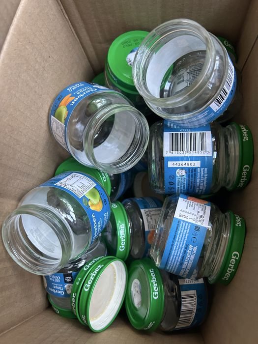 баночки (банки) з кришками твіст з під дитячого пюре фірм Gerber, Hipp