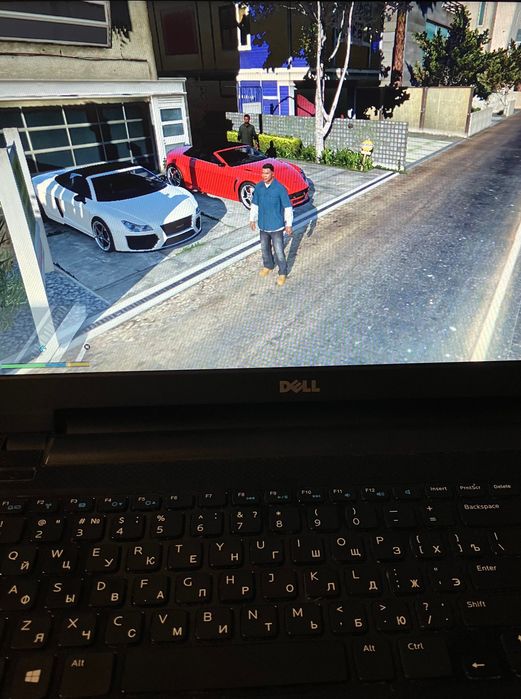 Ігровий ноутбук Dell Inspiron