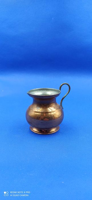 Dzbanek mosiężny