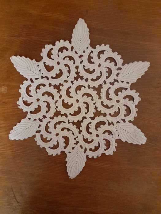 Серветка (діаметр 32 см)