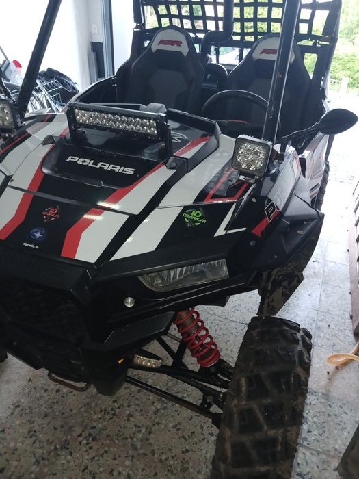 Polaris 900s preto