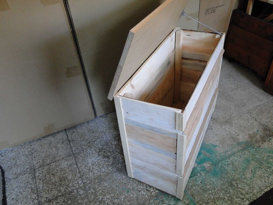 Skrzynia drewniana otwierana na działkę , balkon, taras