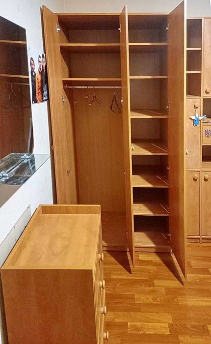 Комплект меблів для дитячої кімнати