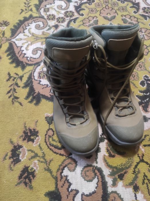 Продам берці 42 розмір