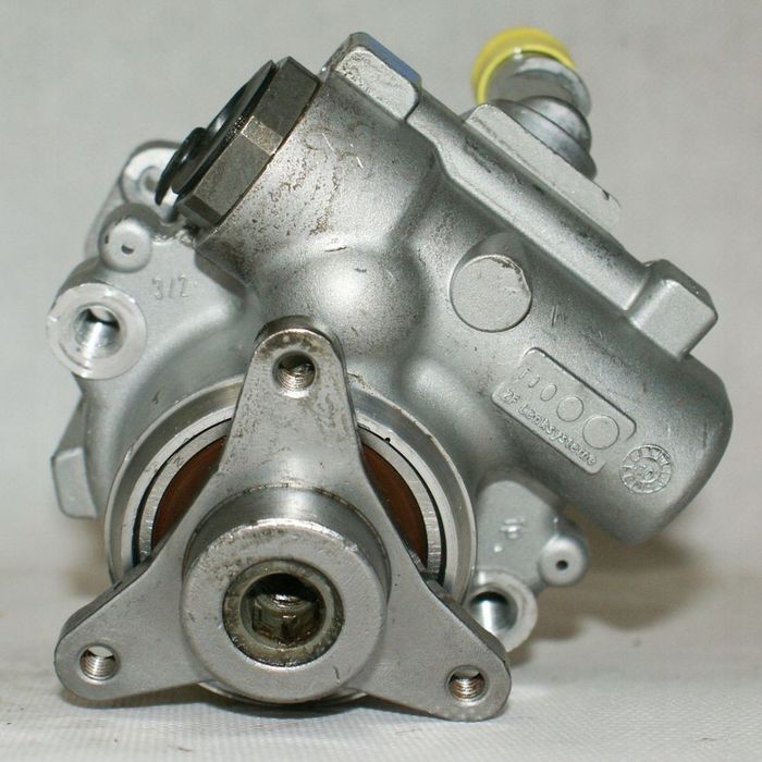 pompa wspomagania opel movano vivaro 491100092R