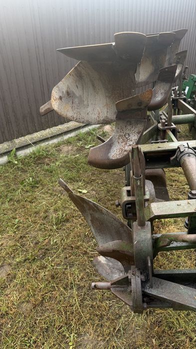 Плуг оборотний Goudland , lemken