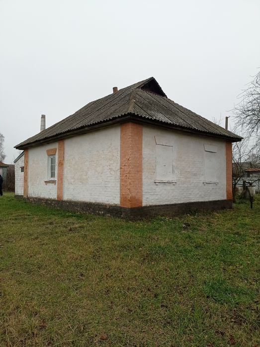 Продам садибу в селі Чемер. Траса Чернігів-Київ.