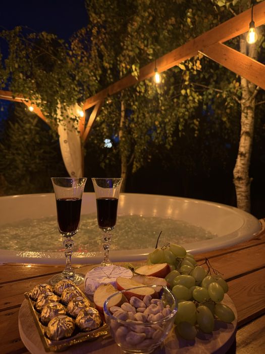 Domki, całoroczne z jacuzzi na wyłączność, noclegi Bałtów,