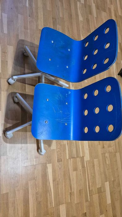 Ikea Jules krzesło biurkowe dla dzieci niebieskie białe