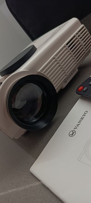 MINI Projektor  VANKYO LEISURE 3 + Dłogi przewód  HDMI!