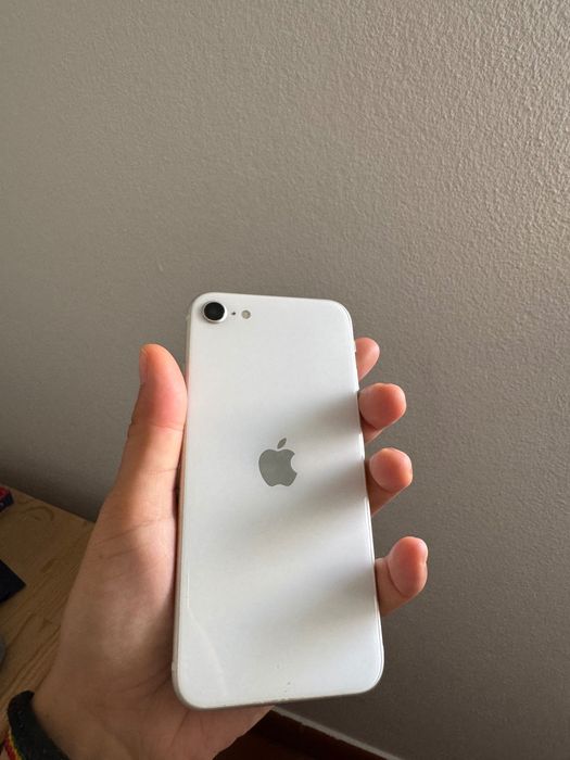 iPhone SE 2020 64GB Branco