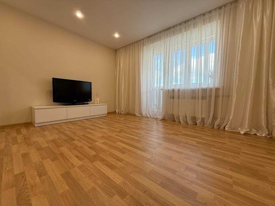 Трикімнатна квартира зайти і жити! Продаж по Є-відновленню!