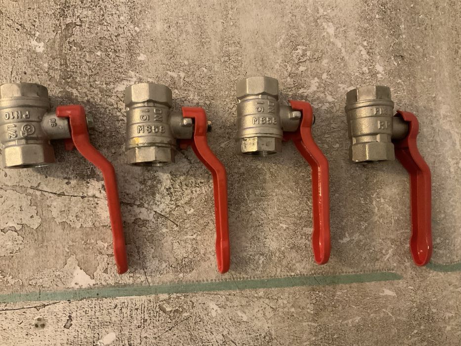 Zawory kulowe DN15 PN25 1/2" 4 szt.