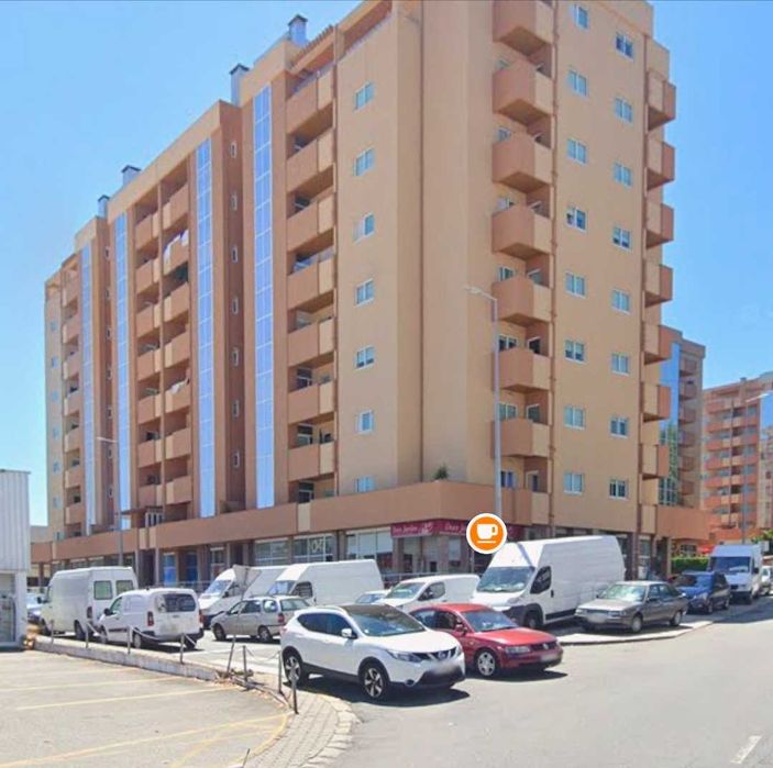 Alugo Loja em Famalicão