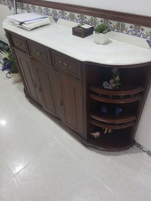 Aparador de corredor