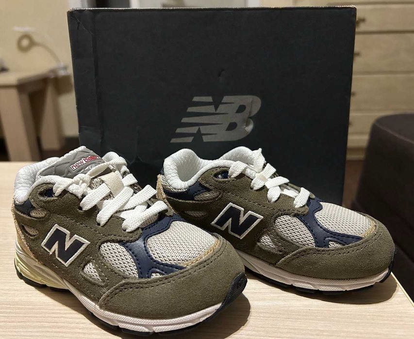 Дитячі кросівки New balance 990 V3 infant розмір 21
