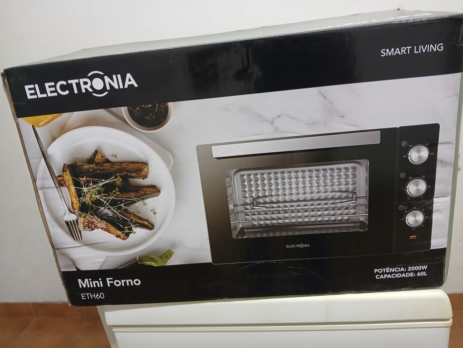 Forno eletrico novo.