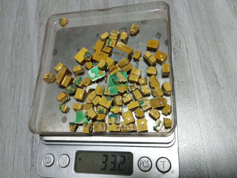 Радіодеталі,км пластик к52,танталові