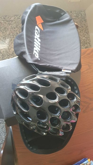 Capacete CATLIKE