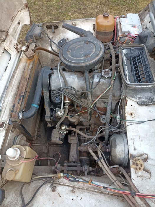 Ніва 21213 машина на ходу