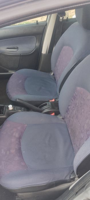 Carro Peugeot 206