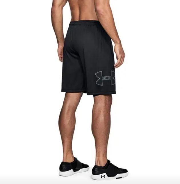 Комплект Under Armour рр М оригинал футболка и шорты костюм