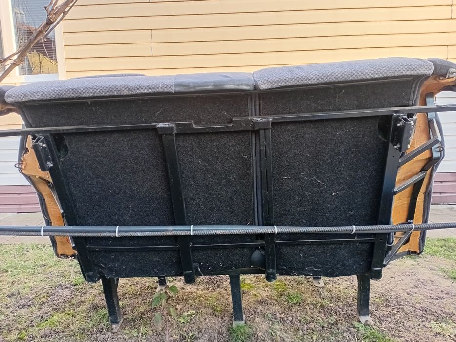 Атокрісло  заднього ряду