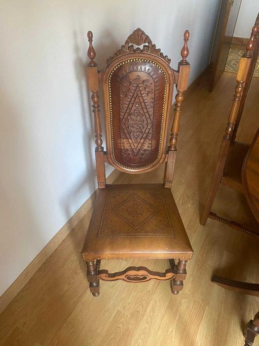 Conjunto móveis de sala de jantar (Muito bom estado)