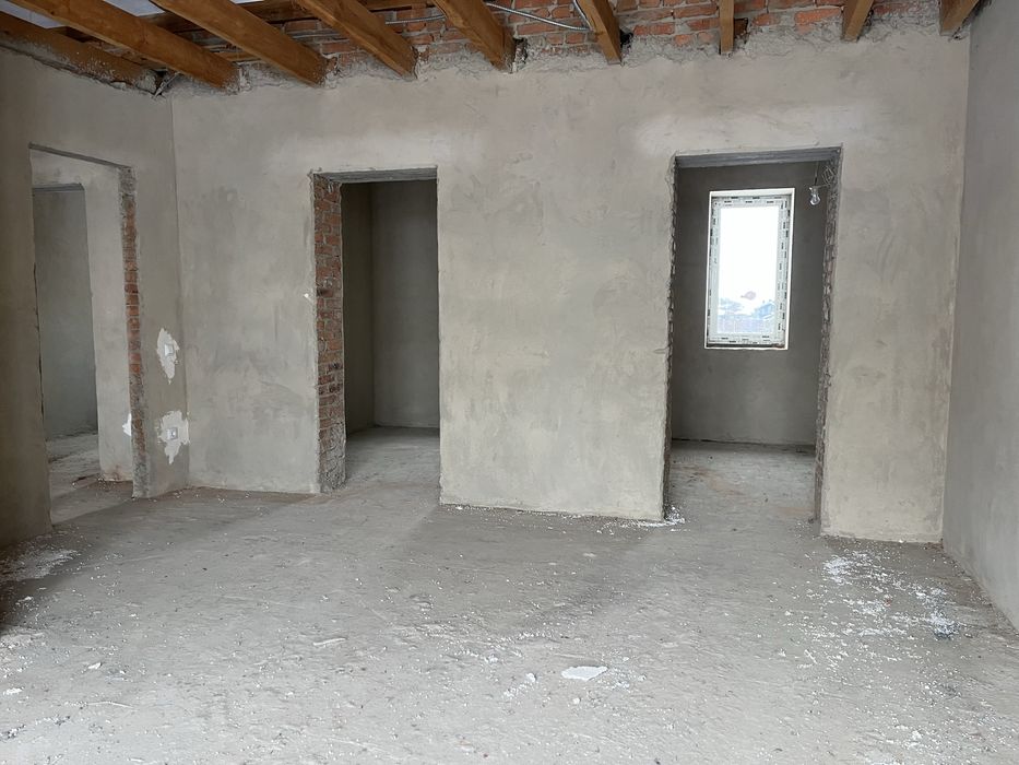 Преміум- локація під Києвом: будинок в КМ біля озера та пляжу