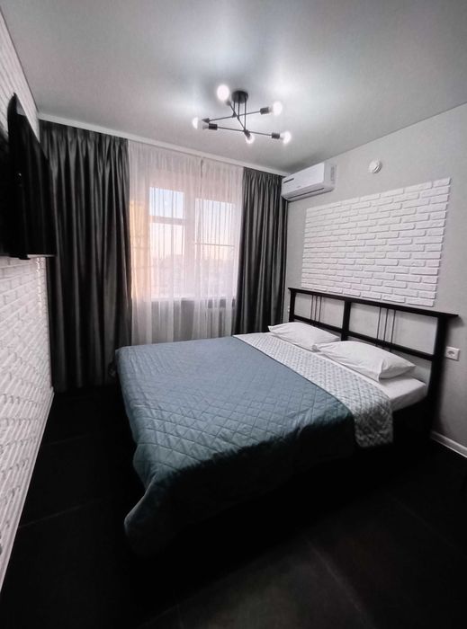 Классная Квартира ТЦ Украина Посуточно почасово Центр Проспект