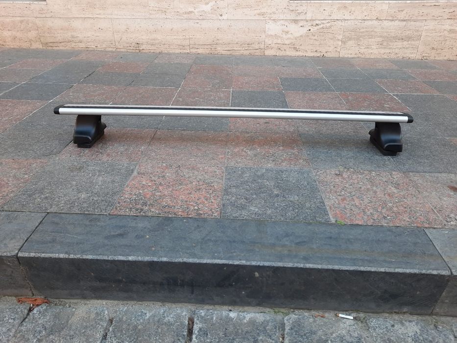 Верхний багажник  THULE