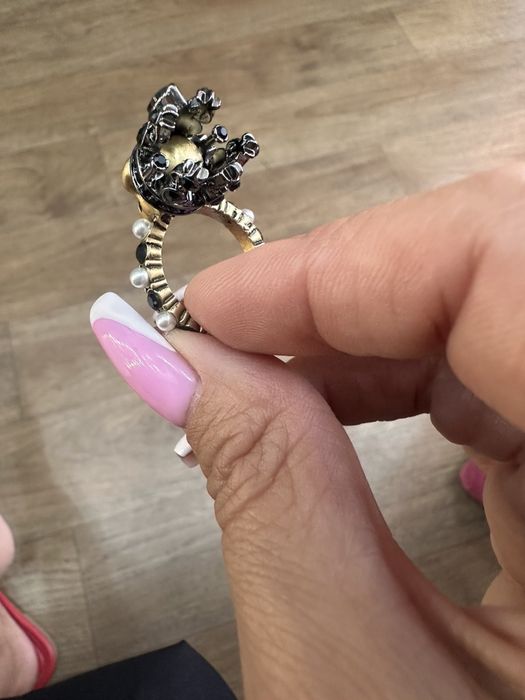 Кольцо Alexander McQueen. Новое.