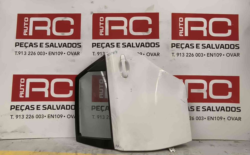 Porta Trás Esquerda - TOYOTA AURIS