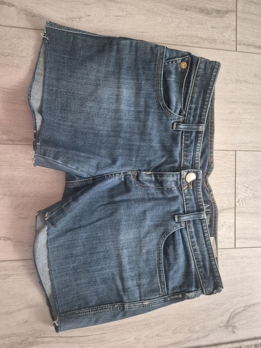 Krótkie spodenki jeansowe