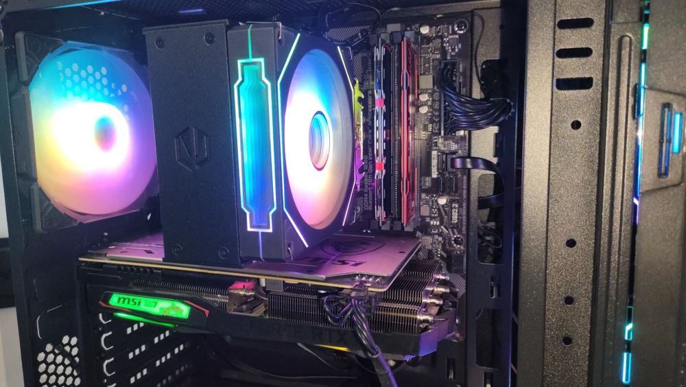 PC RGB GRY Intel i5 10400f 6/12 DDR4 16GB RTX2060S 8GB 650w WiFi W11