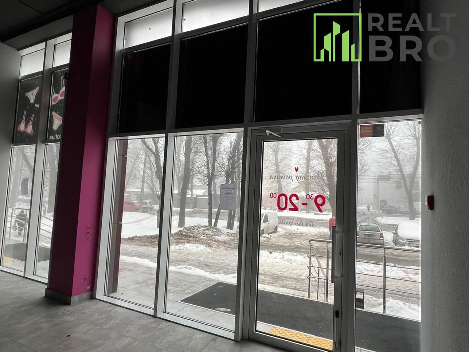 Супер приміщення на Олімпійській для великої мережі