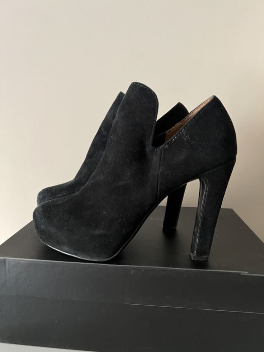 Sapatos Bimba y Lola usados pretos