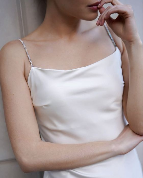 Продам нову святкову сукню, на розпис, на подію