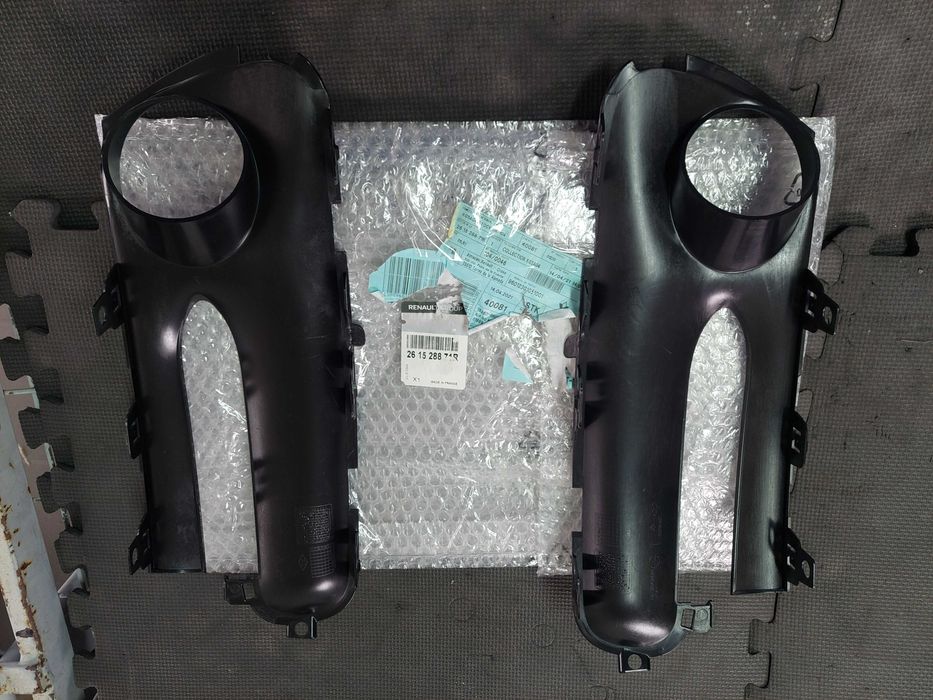 jogo grelhas NOVAS ORIGINAIS Renault secnic 3