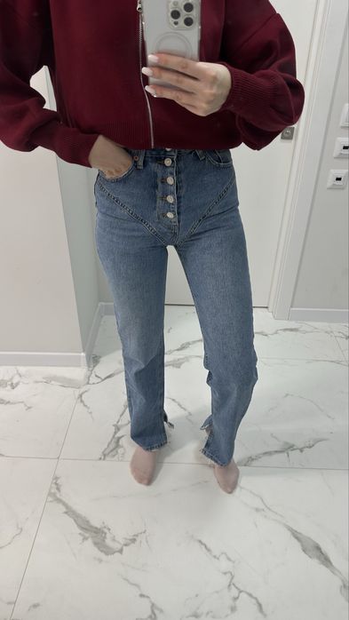 Стильні джинси синього кольору