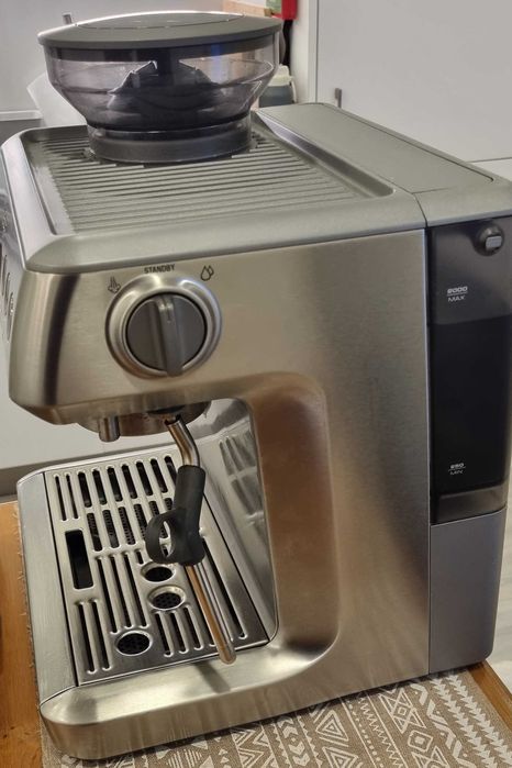 Sage Barista Express – Well-Maintained, Descaled & Deep Cleaned